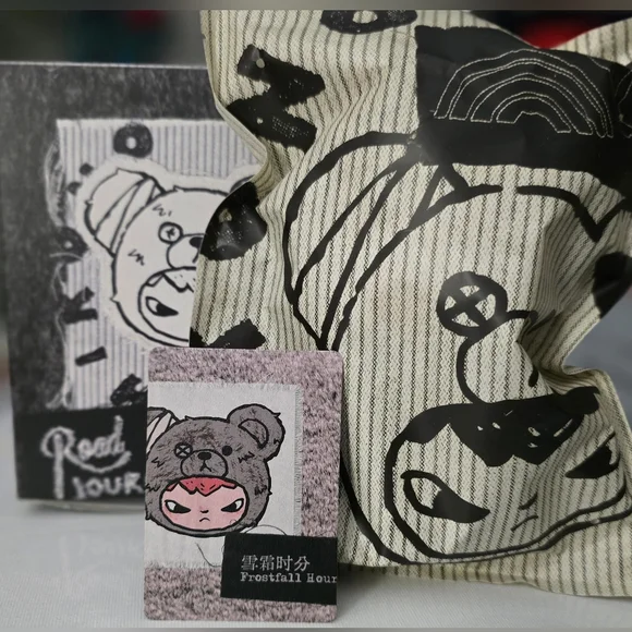 Pop Mart Hirono Road Journal Series Plush Pendants  "Frostfall Hour" - Picture 5 of 8